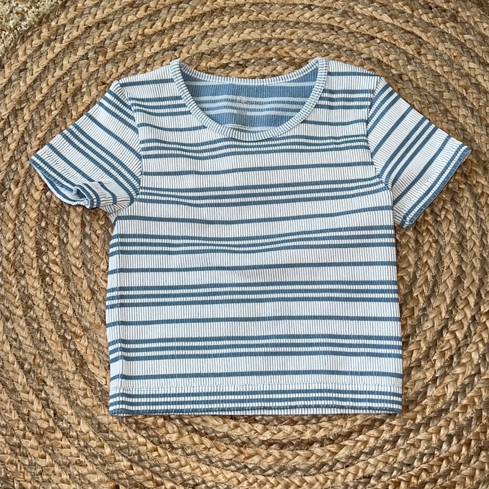 aura t shirt
